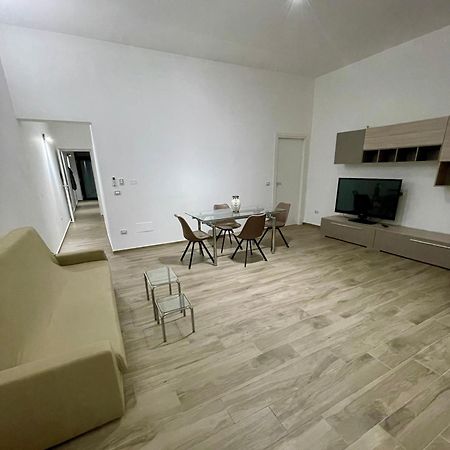 Cristina Home San Pietro Vernotico Esterno foto