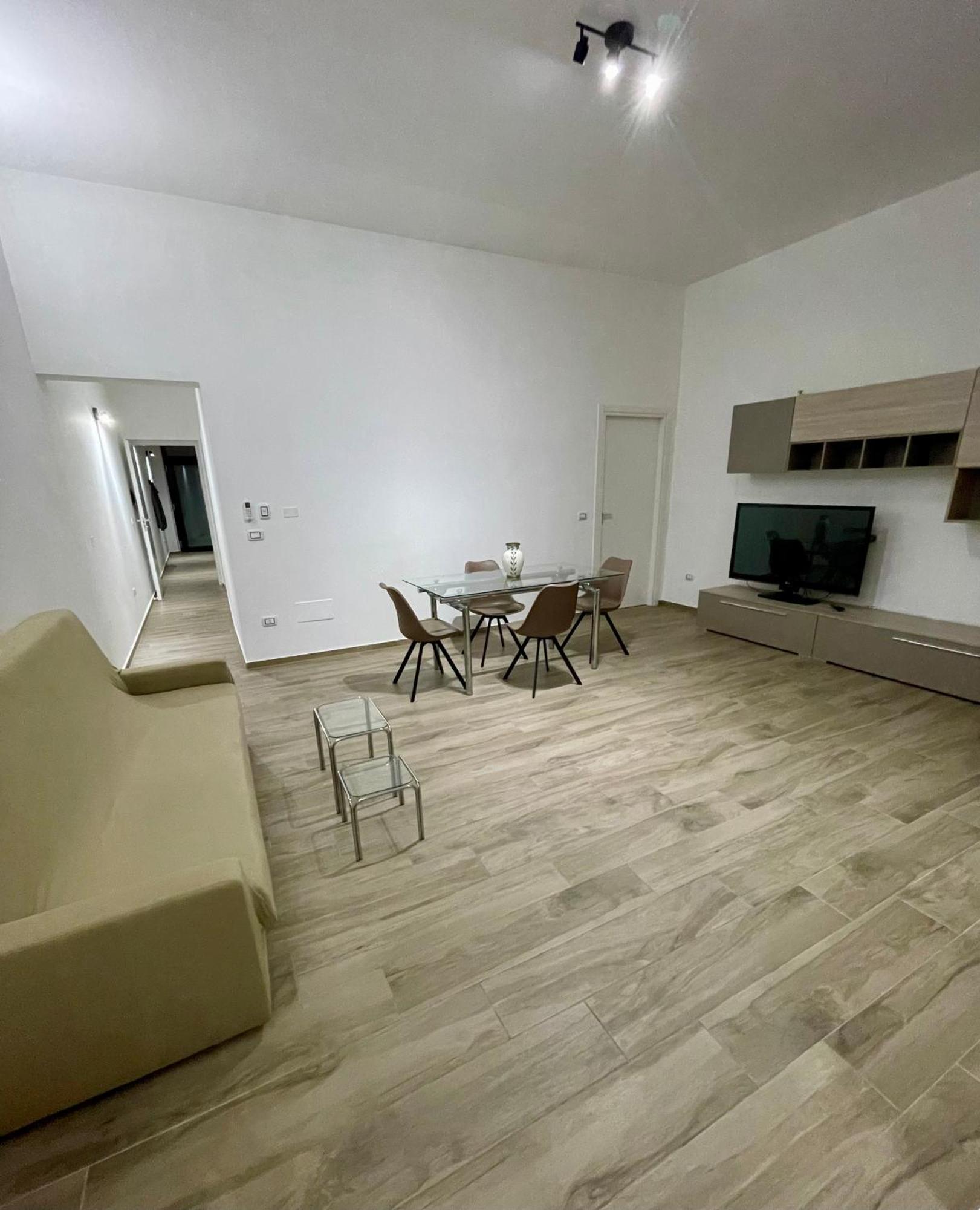 Cristina Home San Pietro Vernotico Esterno foto